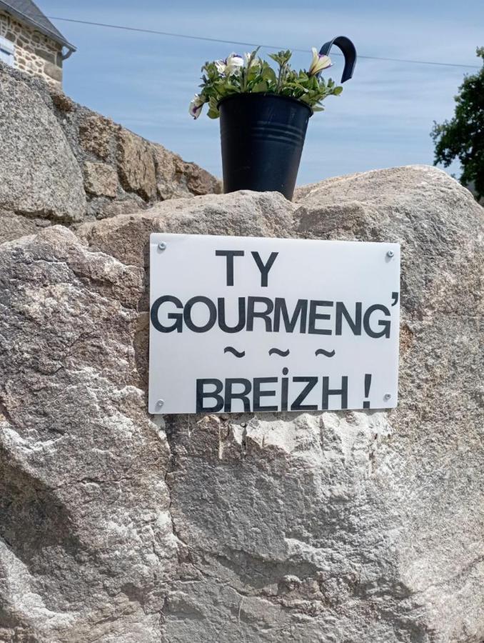 Gite Avec Son Bain Nordique Privatif Au Feu De Bois Pleubian Extérieur photo